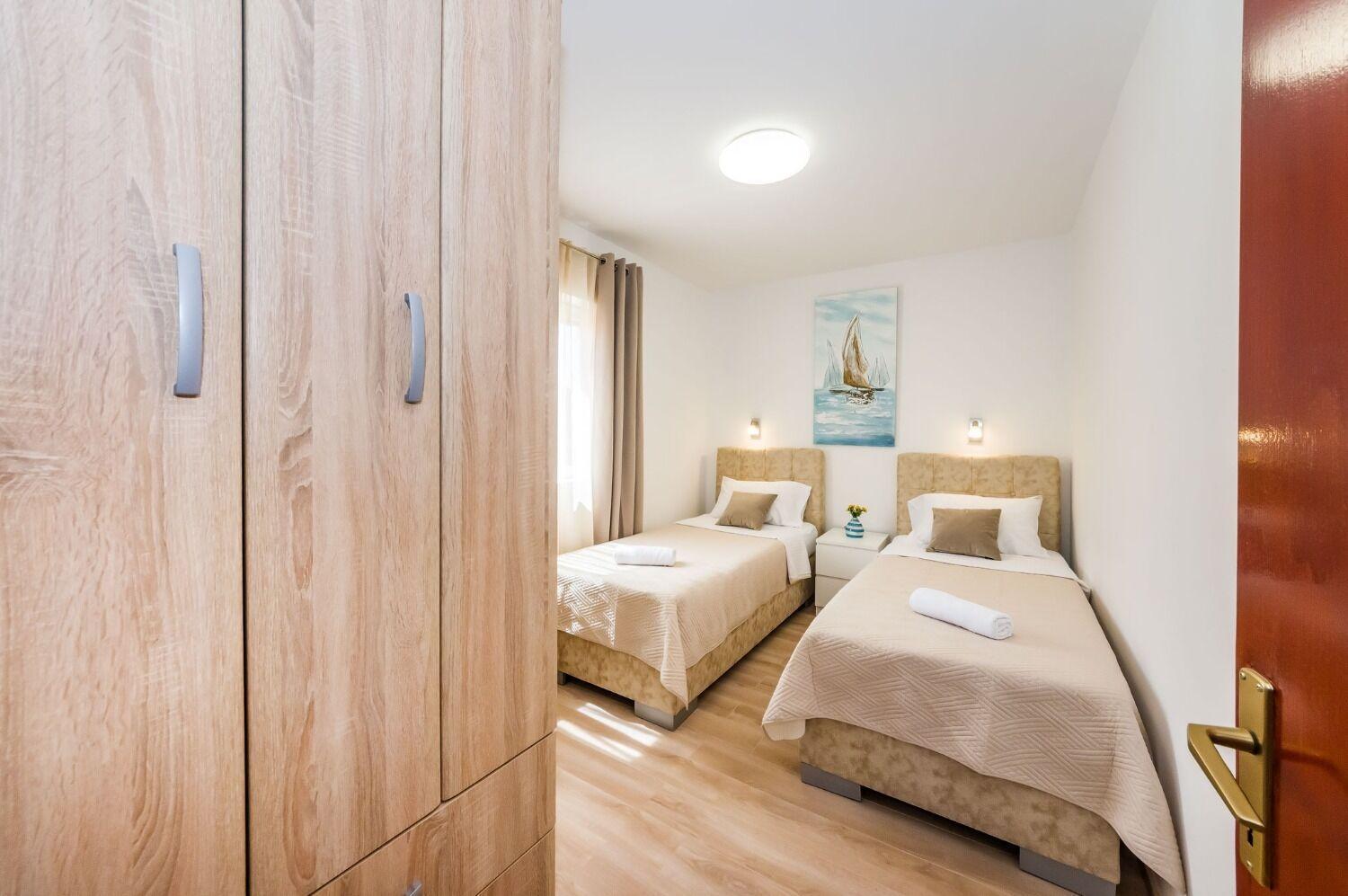 Apartments Dreamy - Free Parking Nin Εξωτερικό φωτογραφία